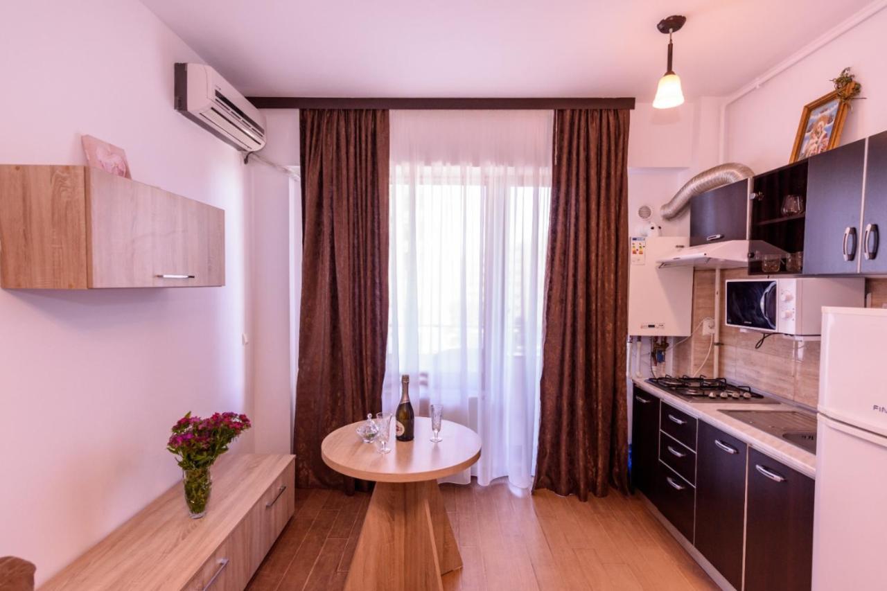 Theo Summerland Seaview Mamaia Exterior foto